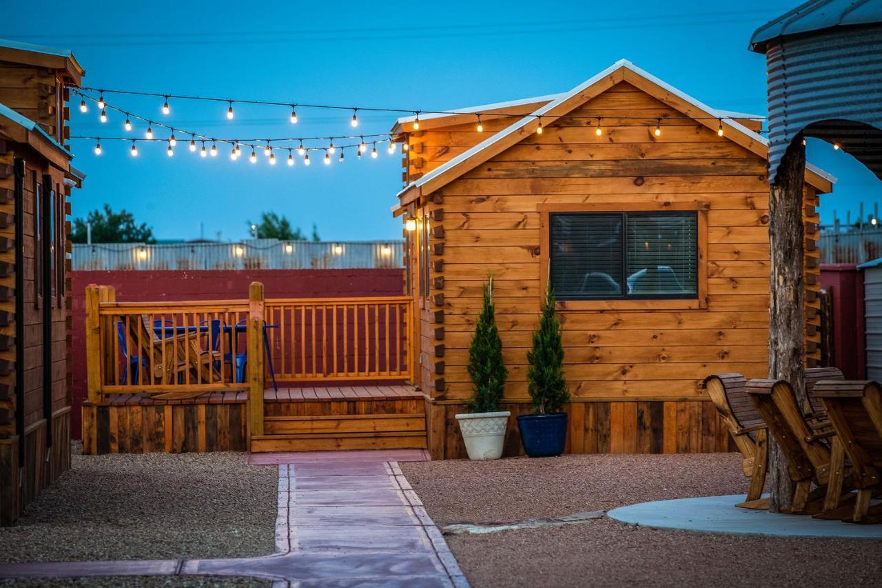 The Big Texan - Cabins And Wagons Amarillo Buitenkant foto